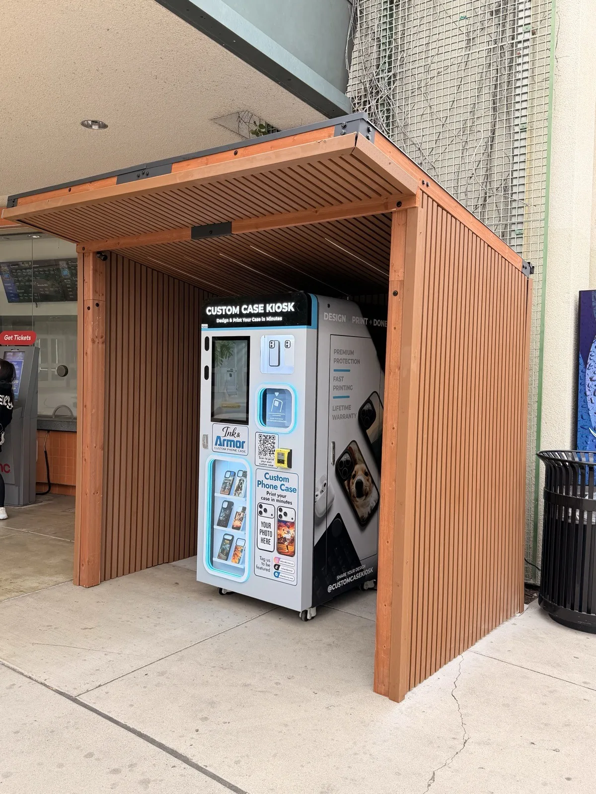 Foto do caso Custom Case Kiosk · Balaji Brands 2