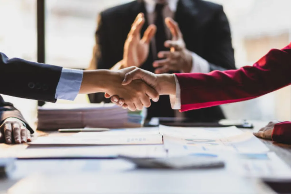 كيفية التفاوض على وضع آلة البيع مع مالكي العقارات